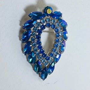 Vintage Juliana Brooch Sarah Coventry Aurora Borealis Rhinestone Jewelry Pin