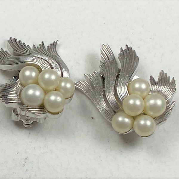 Crown Trifari Pearl Silver Tone Clip On Earrings Costume Jewelry Designer Signed