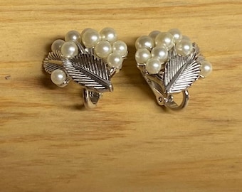 Crown Trifari White Pearl Silver Tone Clip On Earrings Designer Signed Costume Jewelry