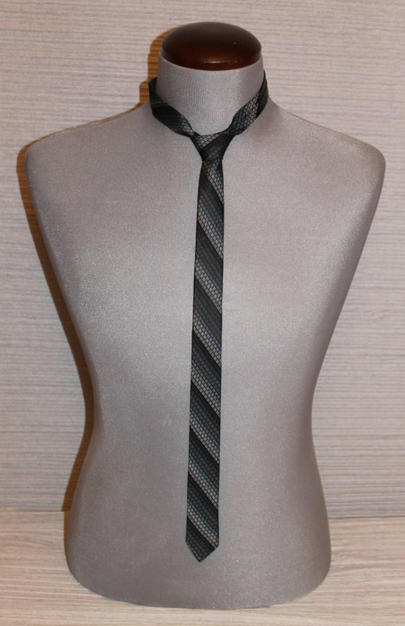 Vintage 60's men's skinny necktie. The interestin… - image 4