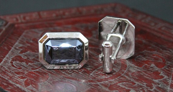 An  elegant pair of vintage cuff links. The gloss… - image 3