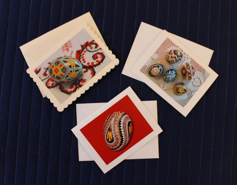 Cover photos depict handmade Ukrainian Easter Eggs Blank inside pysanky Lot # 7-3 pack of lovely greeting cards envelope included.