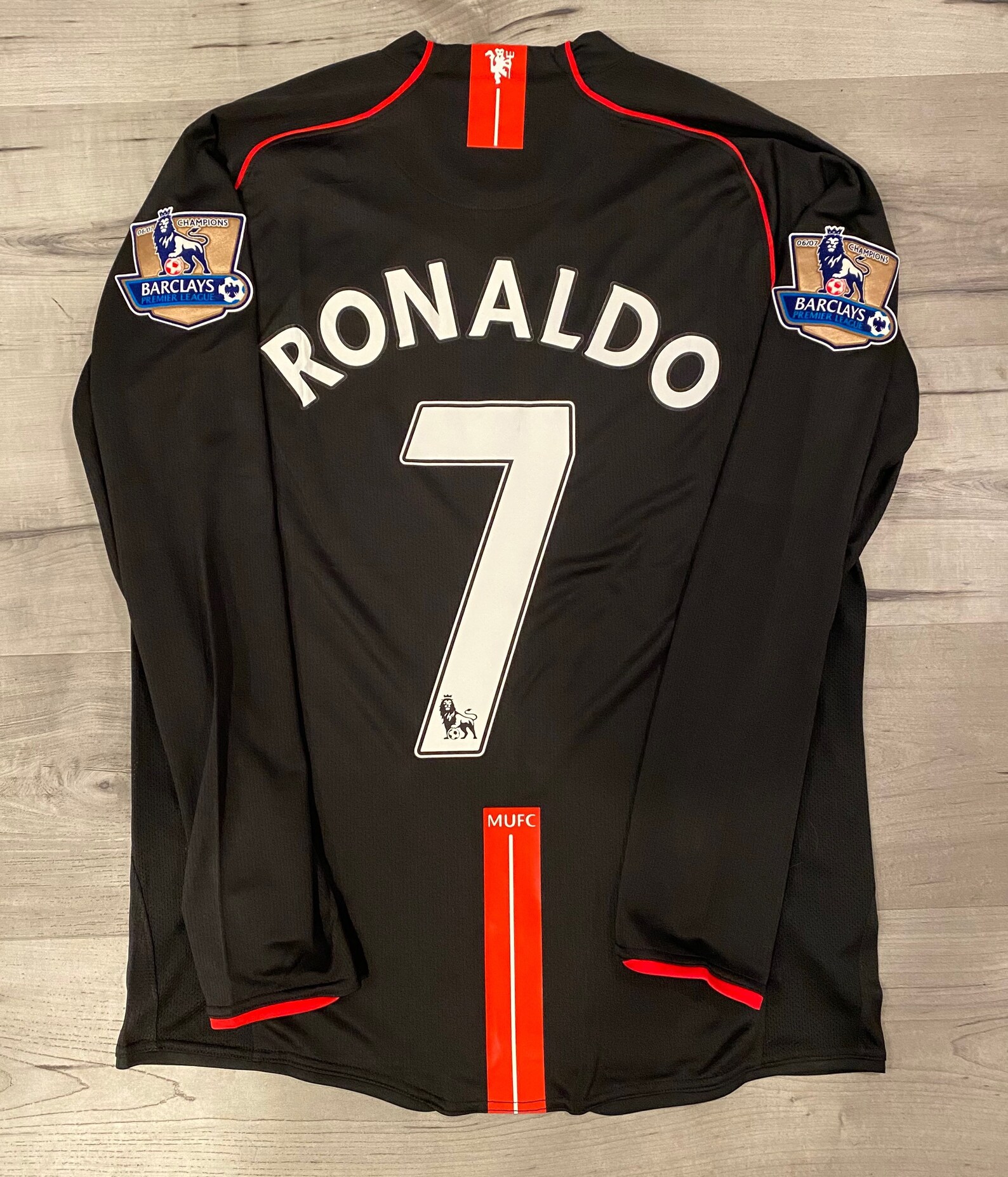ronaldo shirt sales united