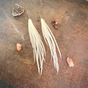 Extra Long Boho Bride Feather Earrings, Ivory & Gold, Neutral Bridal Earrings, Long White Feather Bridesmaid Earrings, Boho Western, Hippie