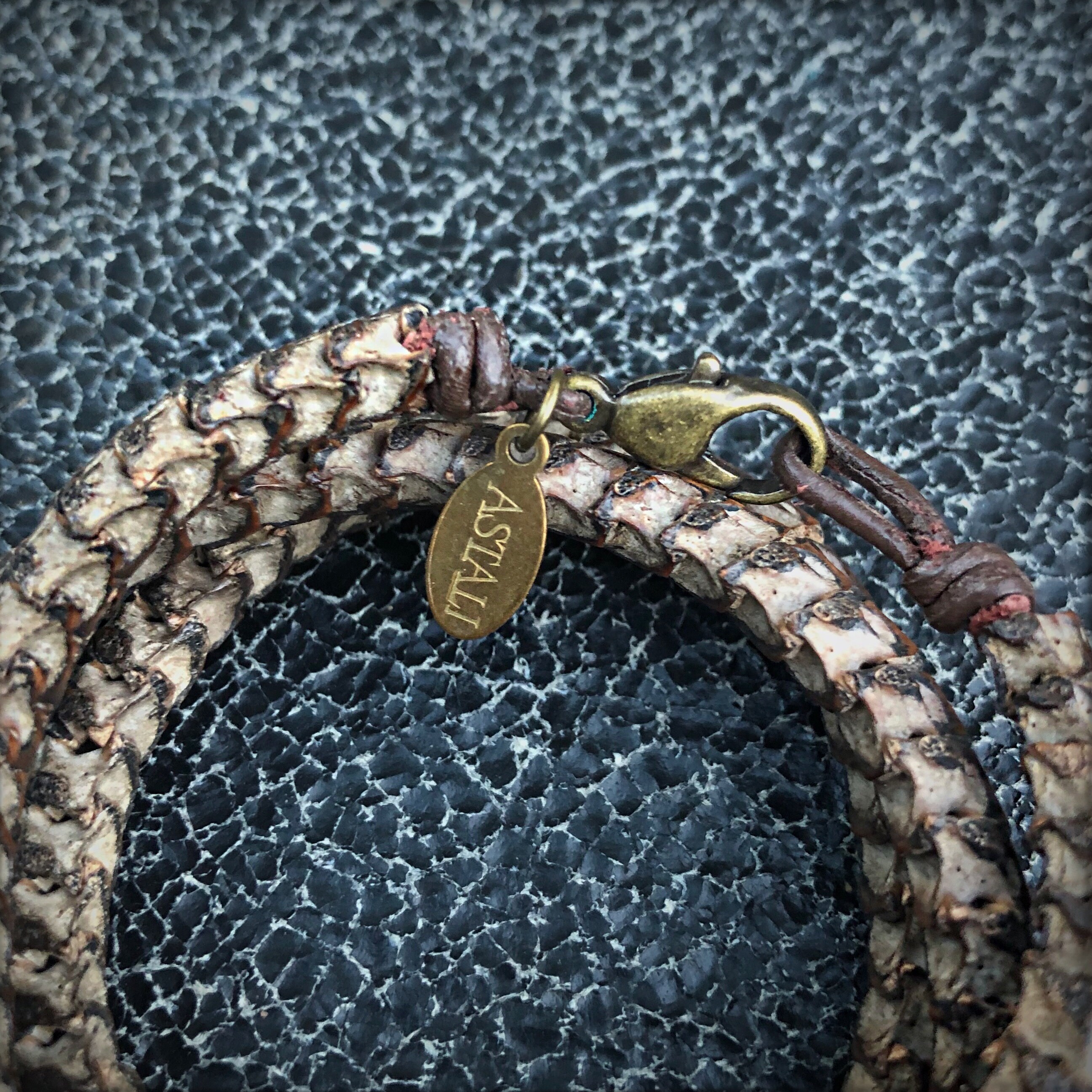 トリプルラップスネークレザーブレスレットw/ベイビーフローバックル/ターコイズ＆ブラック