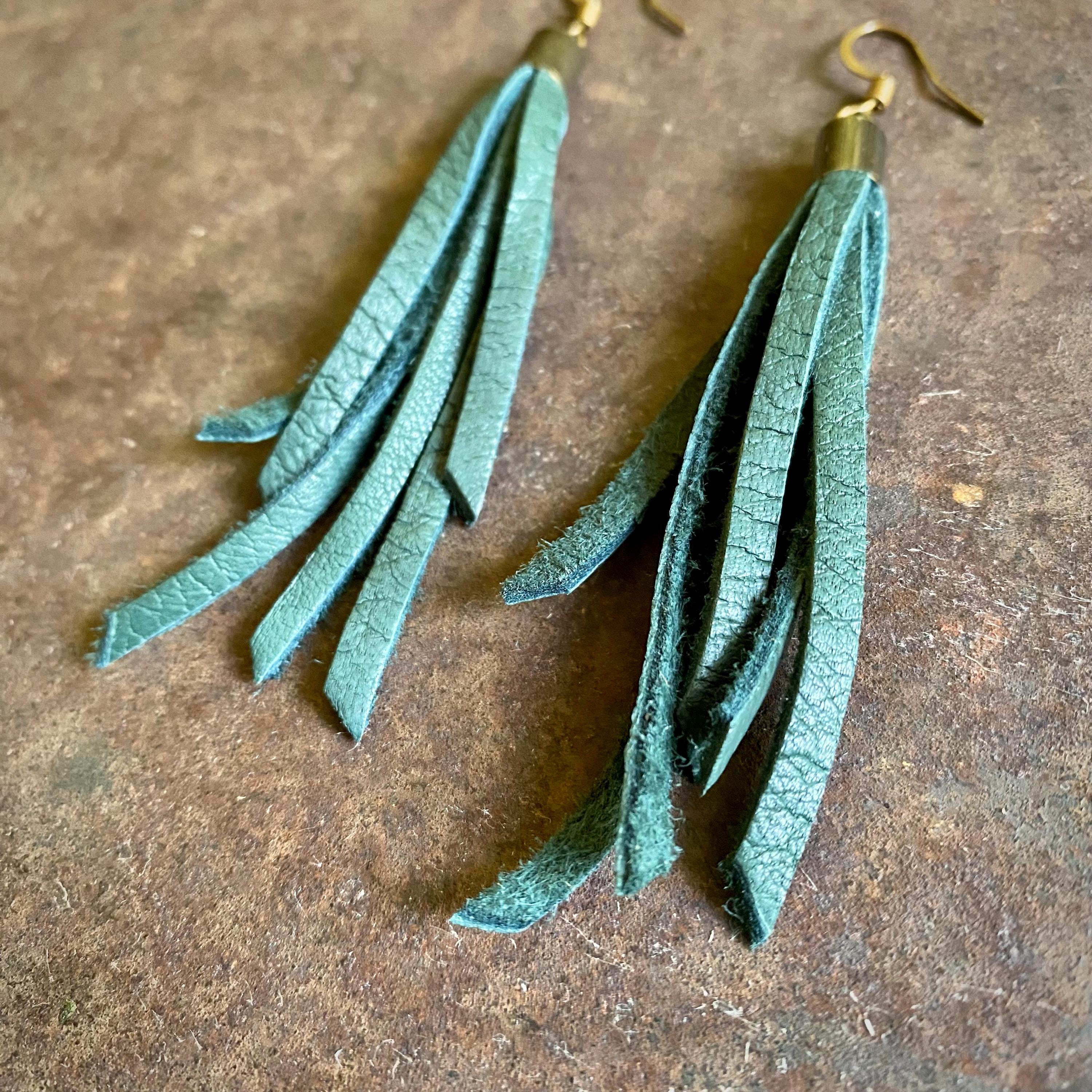 Hunter Green Leather Tassel Earrings, Short Dangly Leather  display picture 2