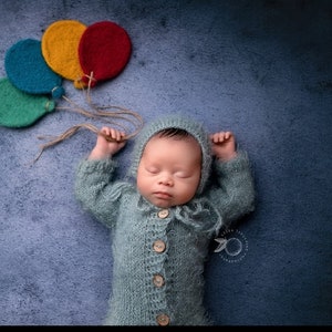 Hand Felt Balloon Newborn Wool Felted Photo Prop Photography Colorful Boy Girl Baby Blue Yellow Green Pink Purple Red Violet Baloons Garland