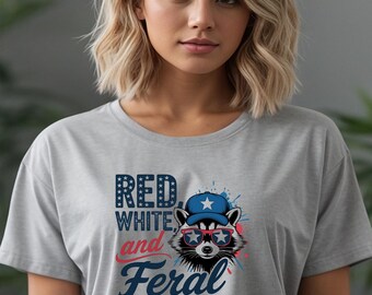 Rot, Weiß und Wilder Png, 4. Juli Png, lustiger Waschbär-Hotdog Png, Wilde PNG, USA PNG, Sublimationsdesign, Unabhängigkeitstag, Kleinkind-Shirt