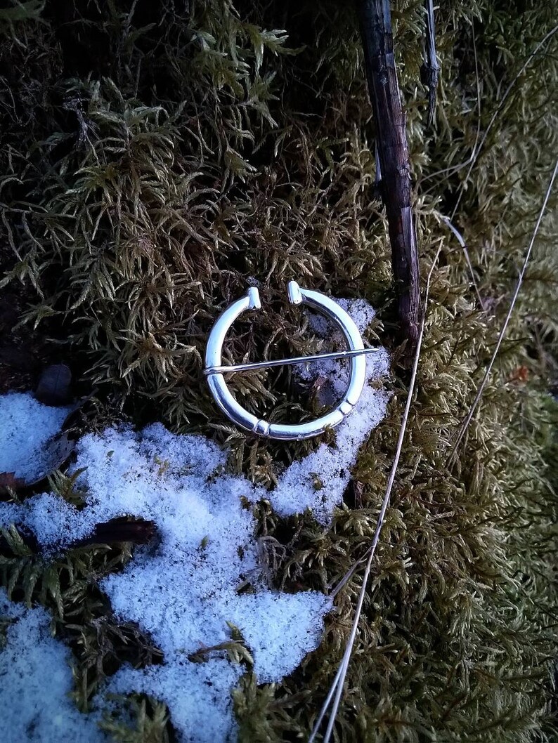 Solid Silver Finnish Penannular Brooch