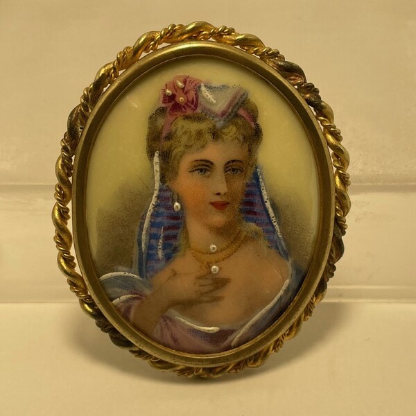 Songeuse / Broche ancienne / Broche laiton et porcelaine / Porcelaine Limoges