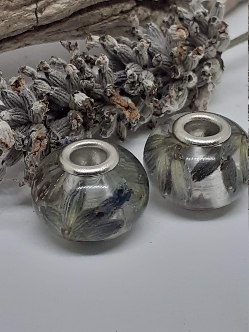 Lavender Resin Beads