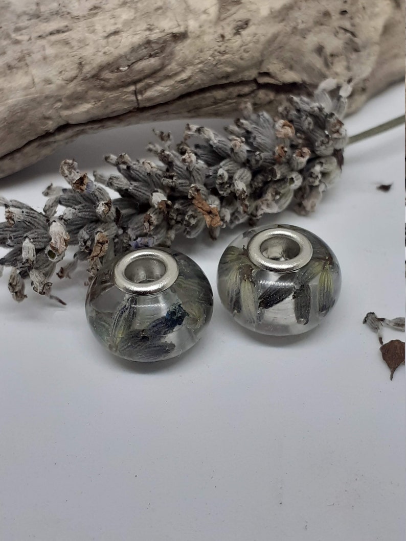 Lavender Resin Beads