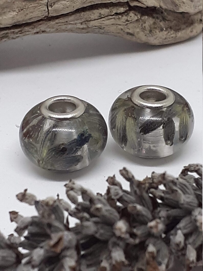 Lavender Resin Beads