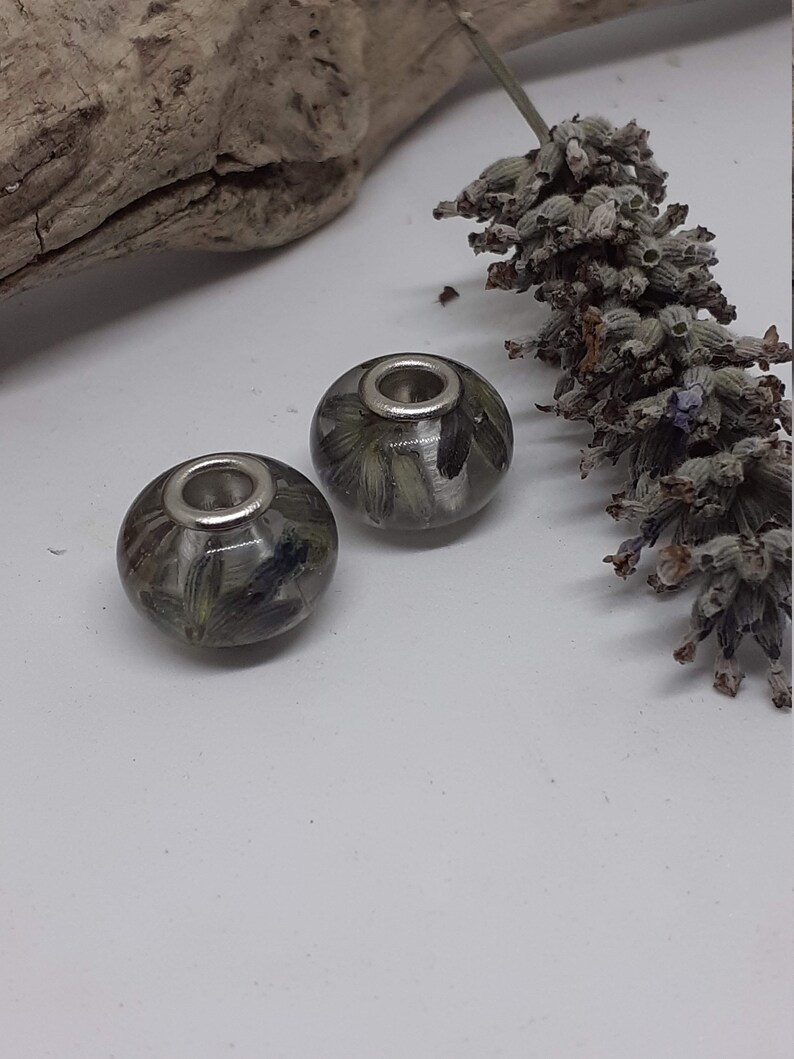 Lavender Resin Beads