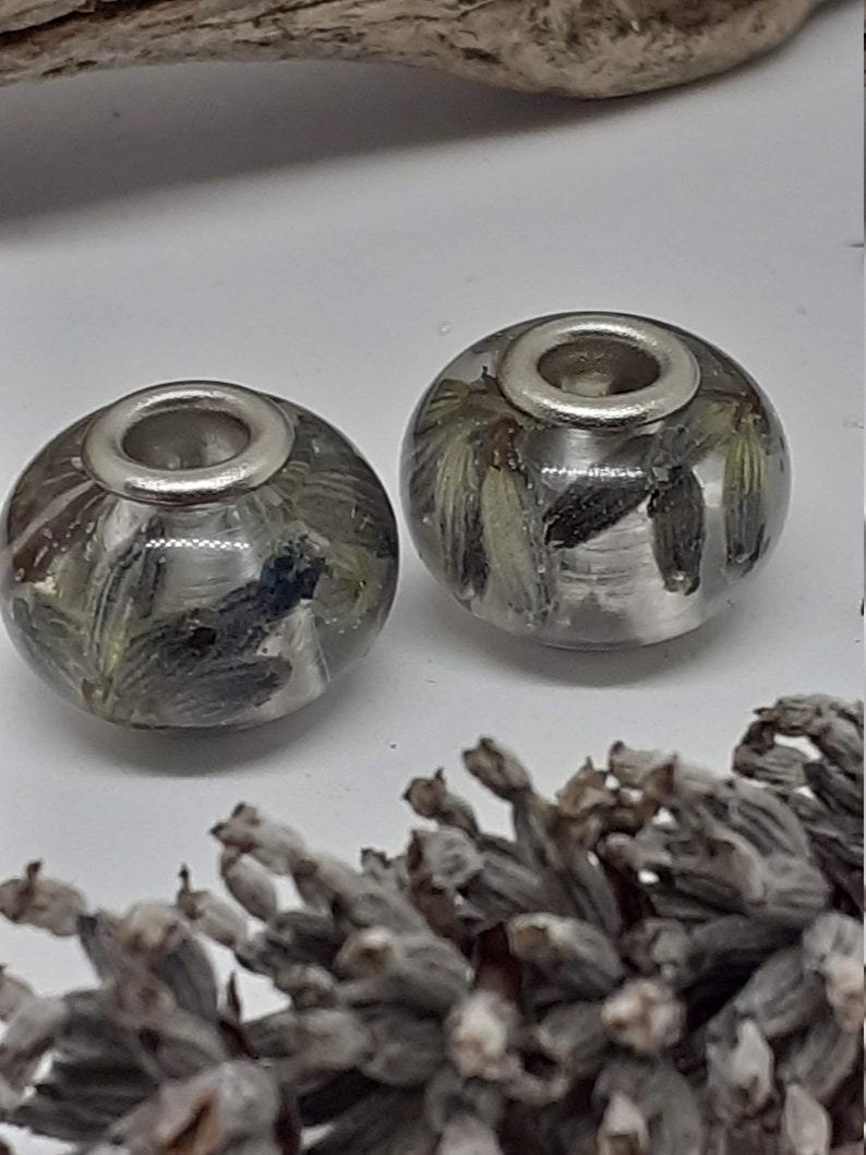 Lavender Resin Beads