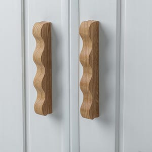 Wavy Wood Cabinet Handles | Solid Oak, Ash, Maple | Handmade Drawer Pulls | Modern Furniture Knobs | Set of 2