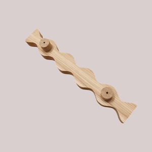 Wavy handle. Bespoke wooden door hardware - Modern handles for cupboard drawers and doors