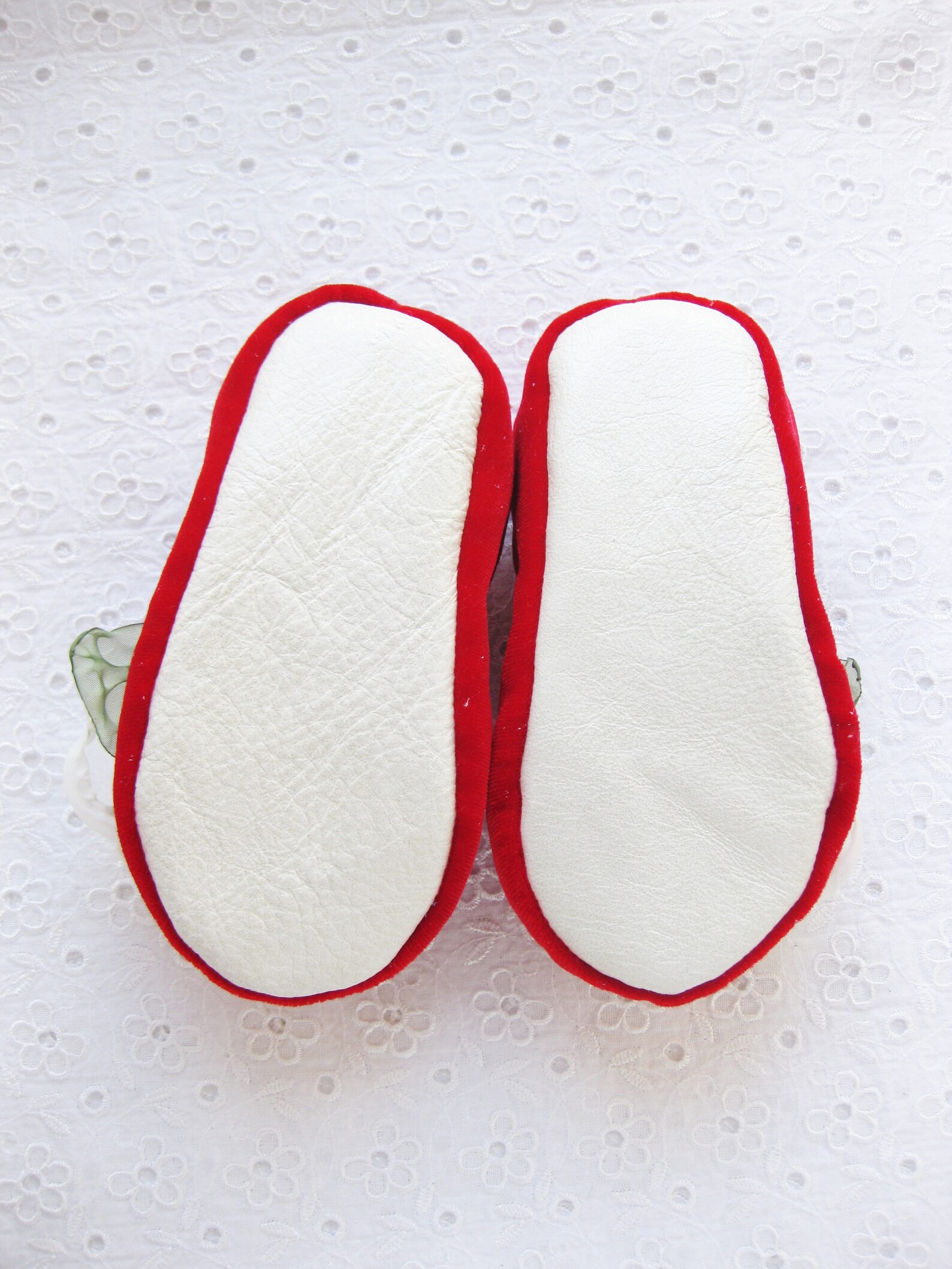 ballet slippers, mini mouse ,spa slippers, cotton slippers, gift women, gift girl, cozy slippers, womens slippers, womens house