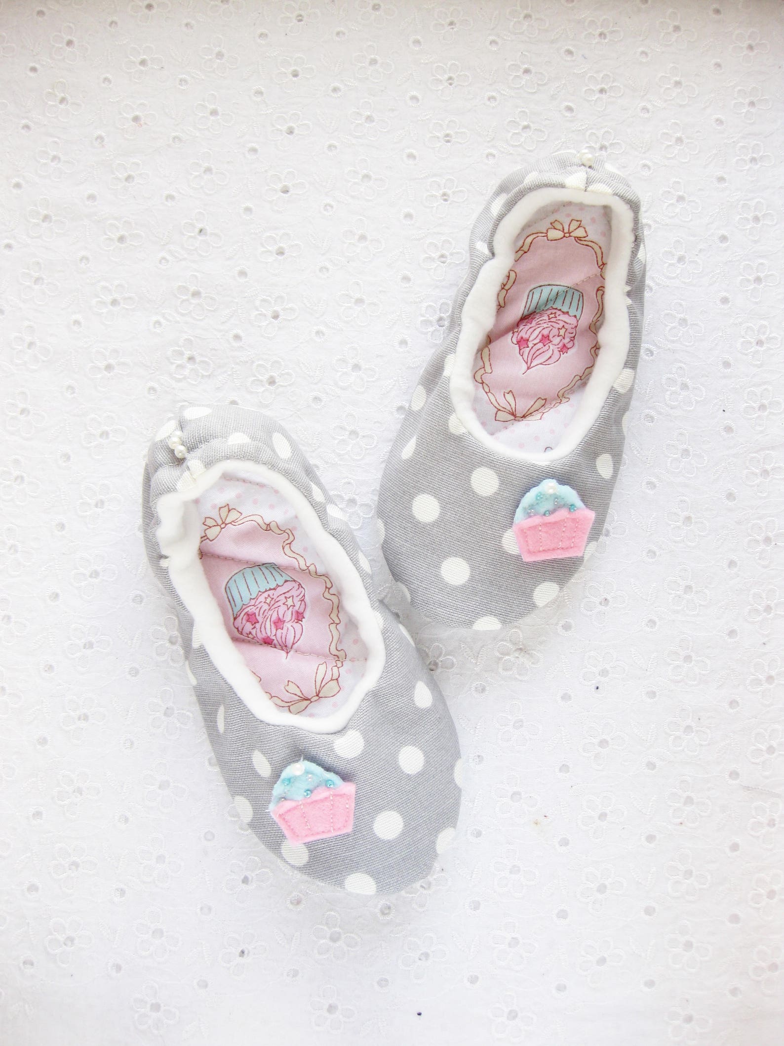 women slippers, cakes , ballet flats, cotton slippers, ballet slippers, gift women, gift girl, healthy home shoes, handmade slip