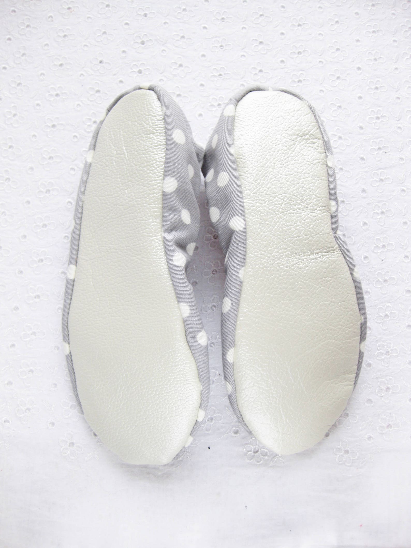women slippers, cakes , ballet flats, cotton slippers, ballet slippers, gift women, gift girl, healthy home shoes, handmade slip