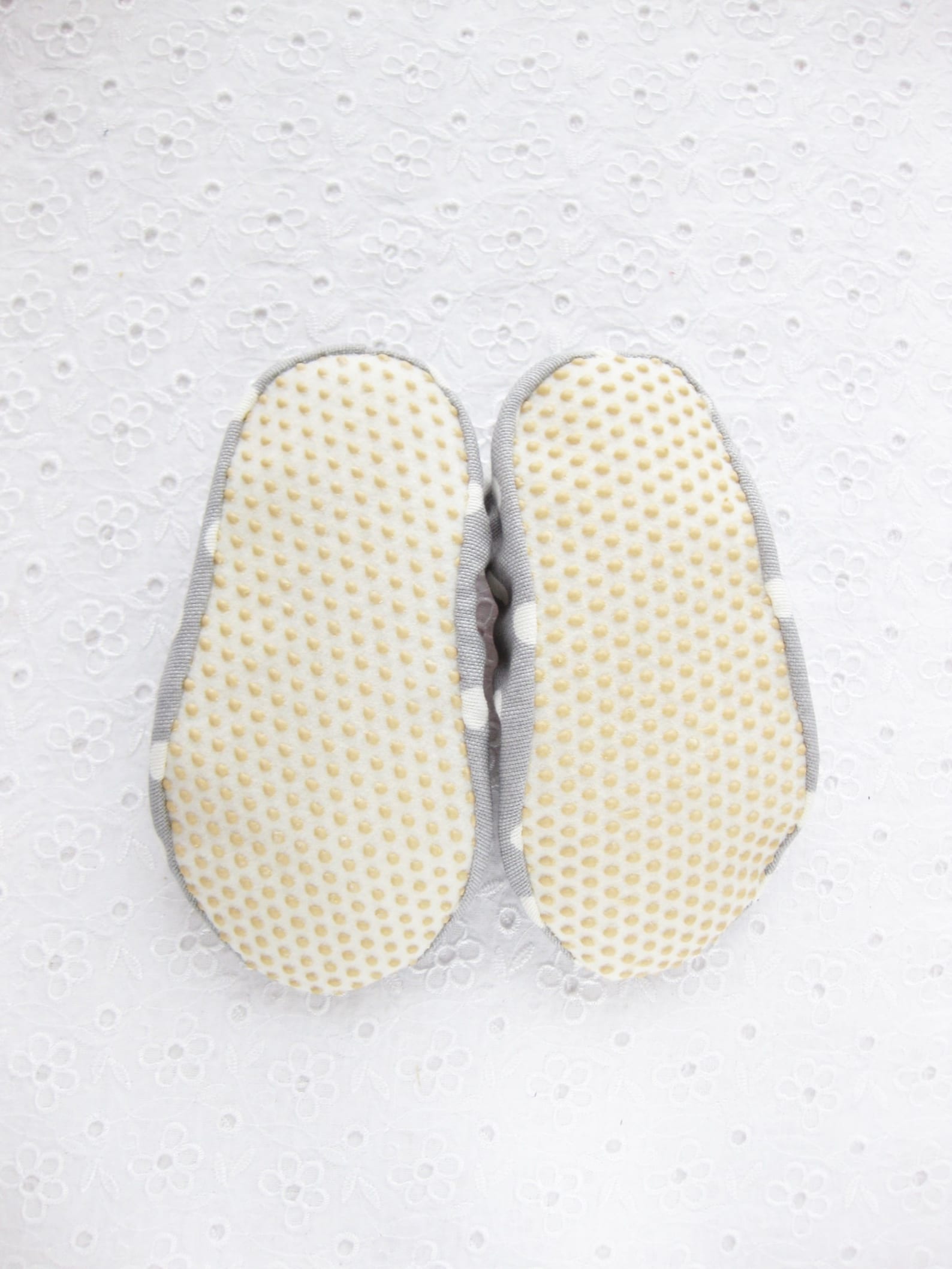 women slippers, cakes , ballet flats, cotton slippers, ballet slippers, gift women, gift girl, healthy home shoes, handmade slip