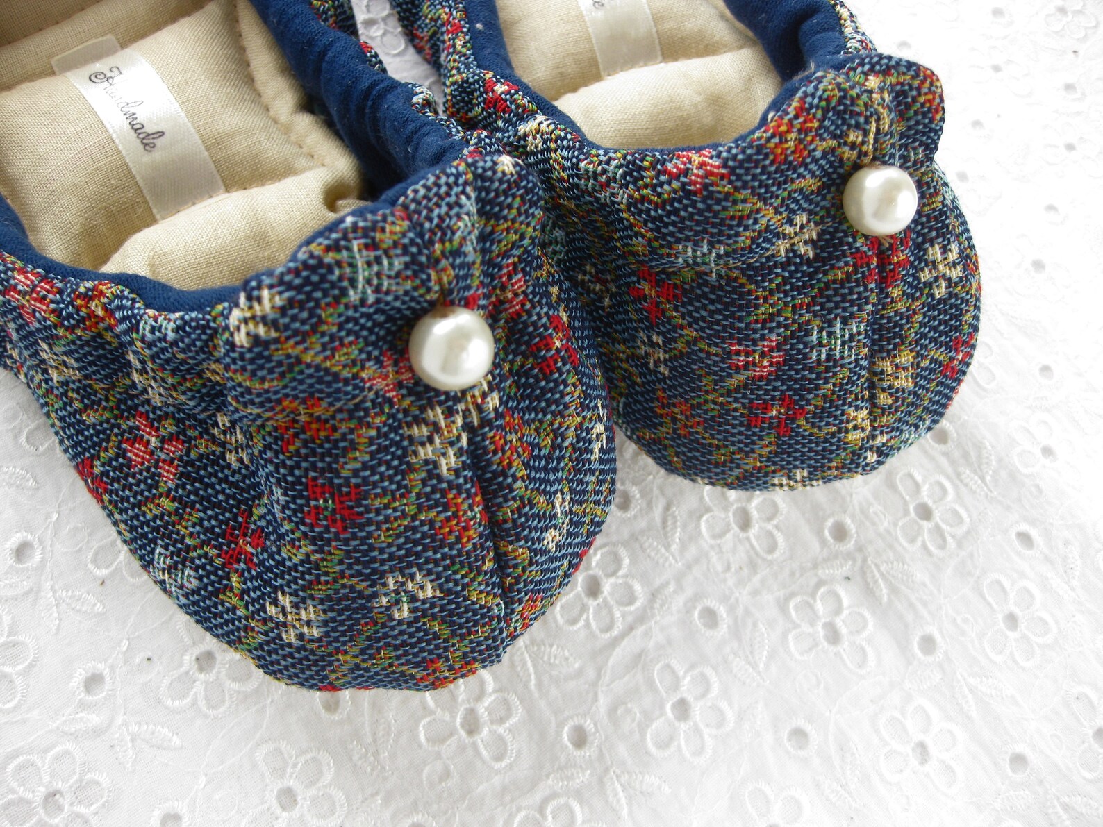 womens slippers, tapestry ,ballet flats, cotton slippers, healthy home shoes, soft slippers, handmade slippers, women slippers,