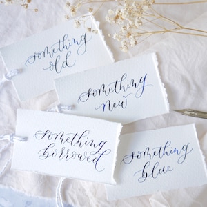 Etwas Altes etwas Neues Kalligraphie Geschenkanhänger für die Braut, traditionelle personalisierte Hochzeitsgeschenke, etwas geborgtes blaues handgeschriebenes