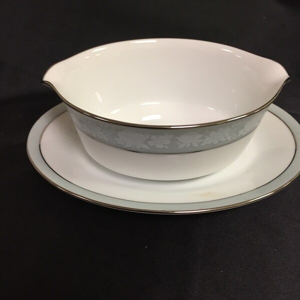 Gravy Boat with Attached Underplate from Noritake's "Lamita" Pattern