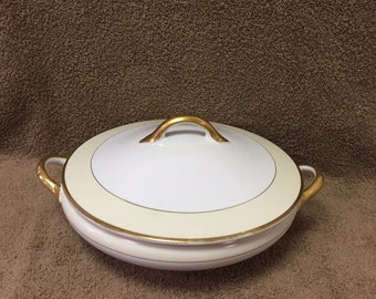 Round Covered Vegetable (10 1/4 @ hndls) from Noritake's "Hartford" Pattern