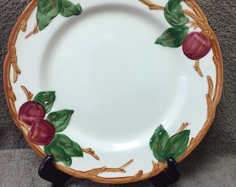 Dinner Plate (10 5/8) from Franciscan's "Apple" Pattern