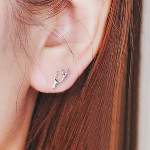 Antler Stud Earrings,Sterling Silver Antler Studs,Dainty Antler Sterling Silver Earrings,Minimalist Earrings,Gift Ready,Delicate Earrings