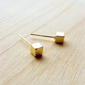 Square Stud Gold Plated Tiny Earrings,Cube Studs,Square Studs,Minimalist Gold Plated Earrings,Packed in a Teabag,Code Promo,Discount Code