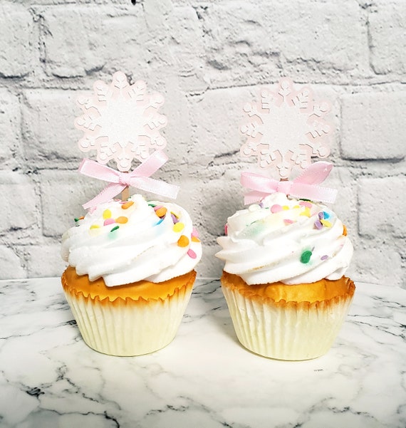 Winter Onederland Cupcake Toppers. Snowflake Cupcake Toppers. Winter Wonderland Party Decorations. Glitter Snowflake Topper. Winter 1st Bday Il_570xn