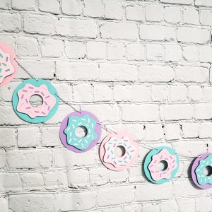 Donut Grow Up Birthday Banner. Donut Grow Up Decor. Donut Grow Up Party. Donut Party. Donut Birthday Banner. Donut Garland. Donut Party.