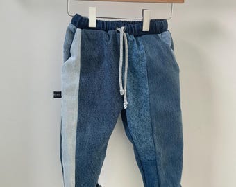 Denimbyxor för småbarn: Återvunna jeans, storlek 2/3