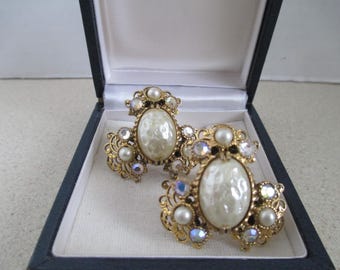 Vintage Selro Corp Faux Peael Clip-On Earrings