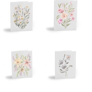 Ensemble de quatre cartes de correspondance florales