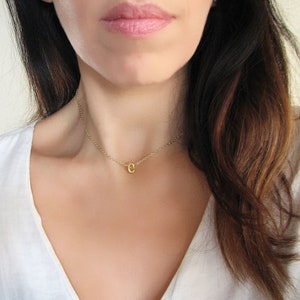Collar inicial, collar de letras, gargantilla inicial, collar de oro, collar de nombre, collar de monograma, regalos de dama de honor