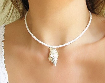 Collier de coquillages, tour de cou en perles blanches, collier à pendentif