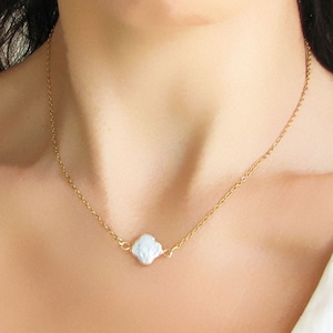 Freshwater Pearl Necklace, Bridesmaid Gift, Good Luck Jewelry, Pearl Clover Necklace, Pearl Choker