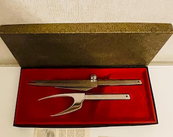 Altes japanisches Vernco HI-CV Edelstahl handgeschliffenes Fleischmesser mit Krallengabel