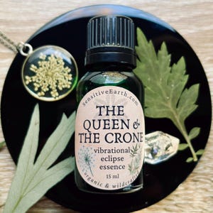 Queen & the Crone Eclipse Essence