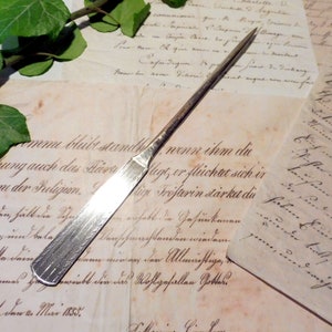 Vintage BRIEFOPENER metaal gebeiteld roestvrij VINTAGE Shabbychic