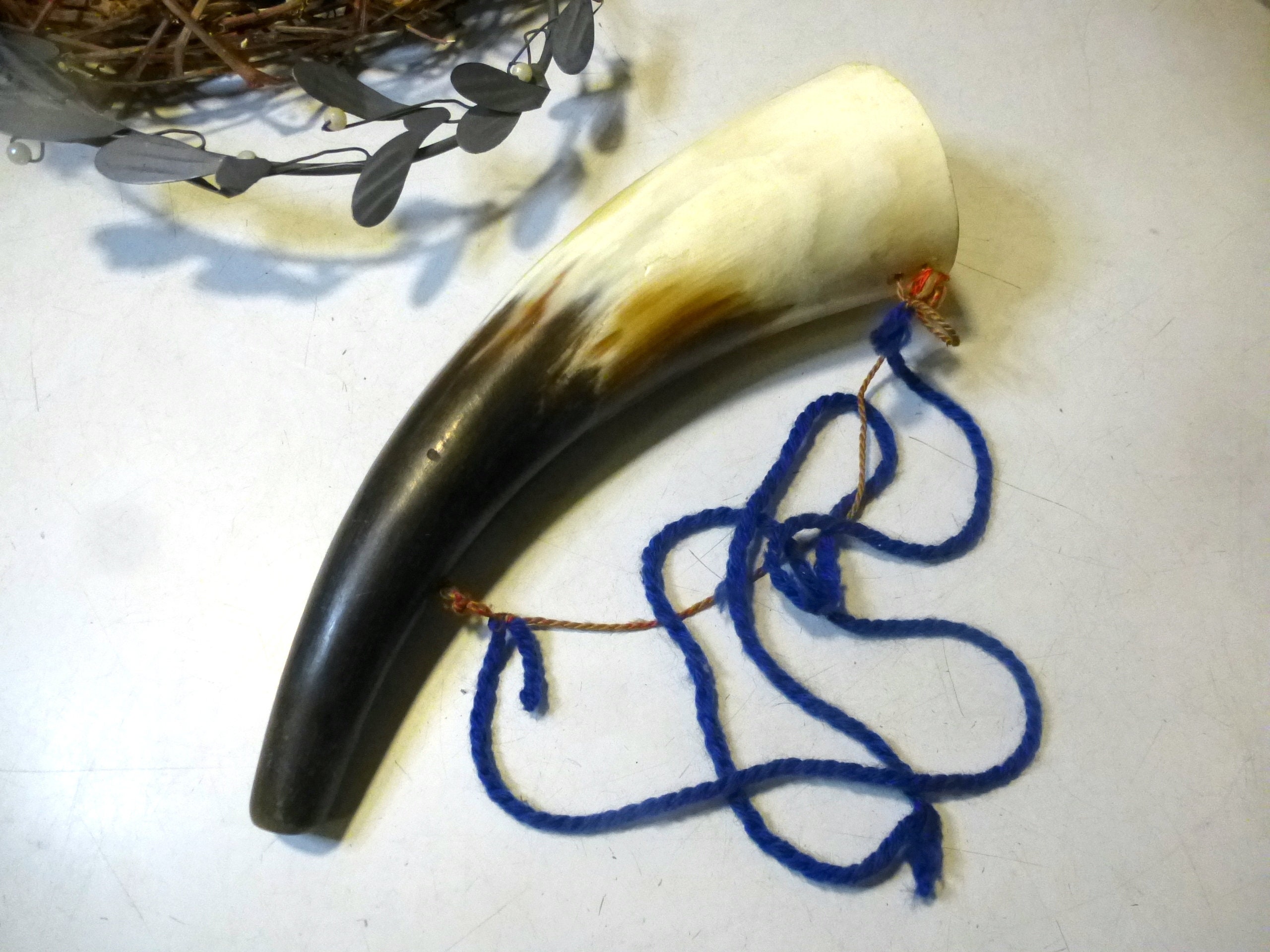 Farbiges Rinderhorn Platte - 100x50mm Naturmaterial