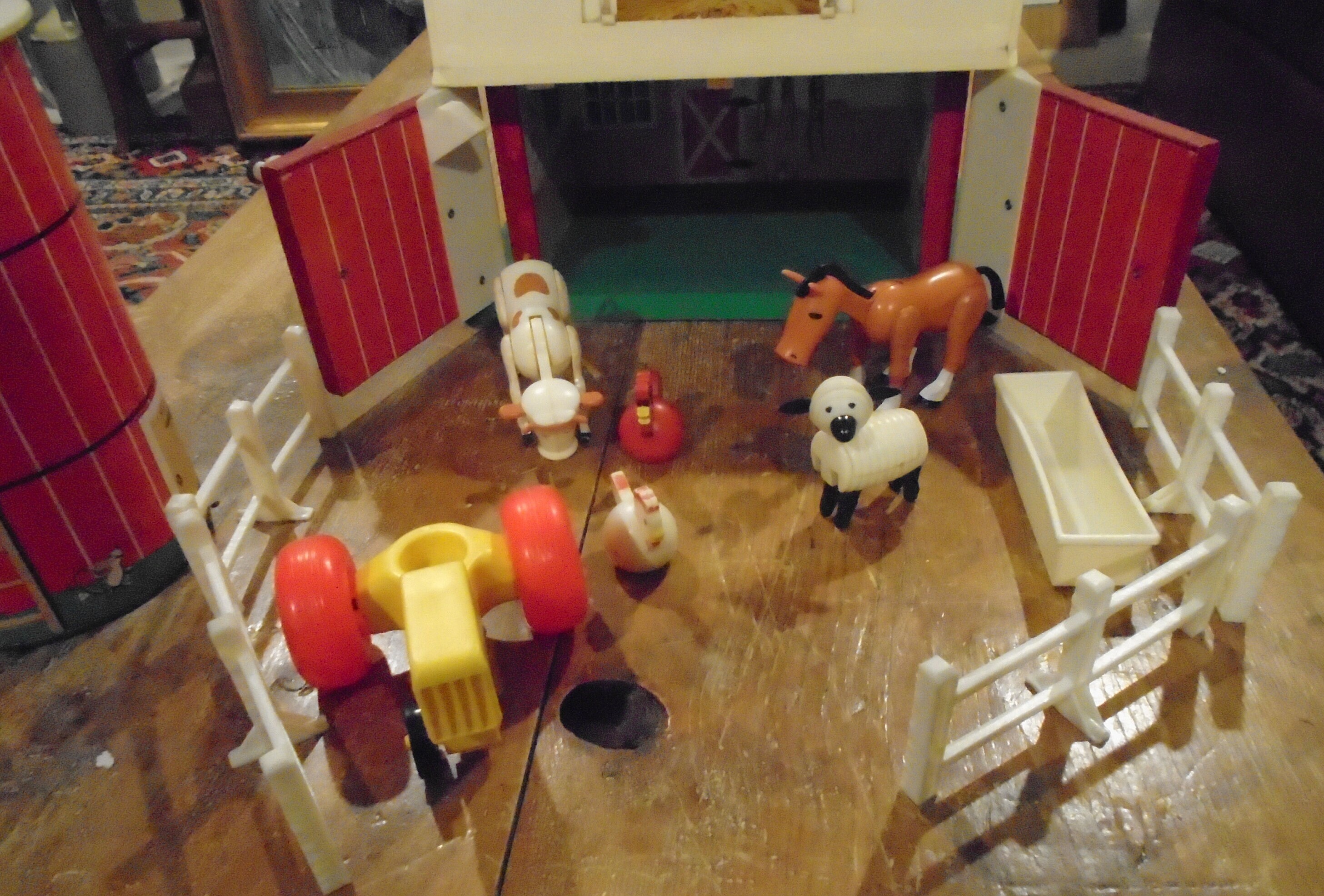Fisher-price Family Play Farm, Cow, Horse, Lamb, Chicken, Rooster, 915