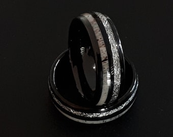 Anello nuziale in tungsteno nero con intarsio in meteorite e corno di cervo, vestibilità comfort da 8 mm.
