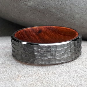 Tungsten Ring Brushed Silver, Tungsten Ring Wood Inlay, Ring Hammered Silver with Comfort fit band, Ring, Engagement ring, Mens Wedding Band