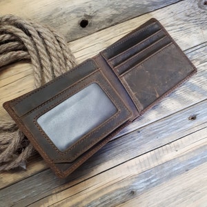 Personalized Leather Wallet, Cowhide Leather Wallet, fathers day gift, Mens BiFold Wallet, Custom Wallet, Mens gift, Distressed Leather
