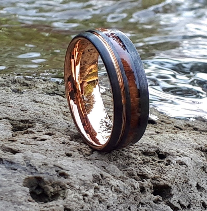 Koa Wood Wedding Ring, 8mm Mens Tungsten Ring, Wedding Band, Ring with Koa Wood, Rose Gold Ring With Koa Wood, Bague pour homme, Mens gift image 5