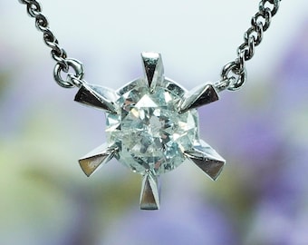 Vintage .24ct Diamond Solitaire Star Necklace Platinum Estate Jewelry
